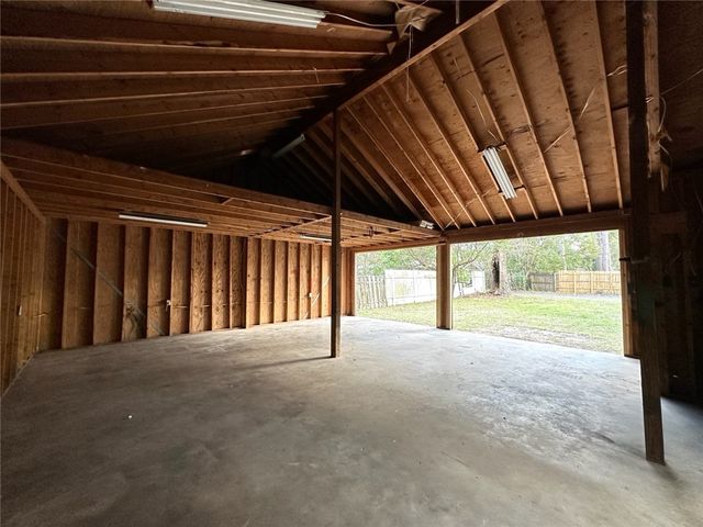 241 S Elm Lane, Jesup, GA 31545