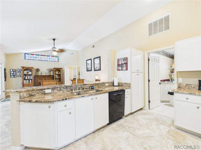 186 Linder Drive, Homosassa, FL 34446