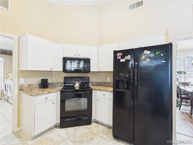 186 Linder Drive, Homosassa, FL 34446