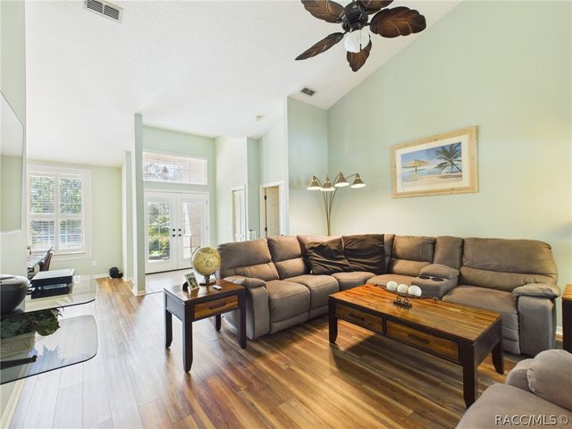 186 Linder Drive, Homosassa, FL 34446