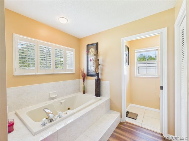 186 Linder Drive, Homosassa, FL 34446