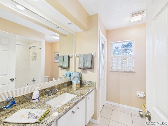186 Linder Drive, Homosassa, FL 34446