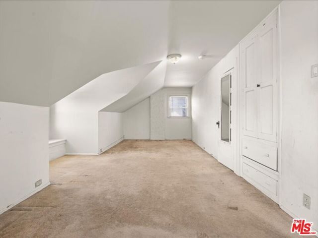 144 W 45th Street, Los Angeles, CA 90037