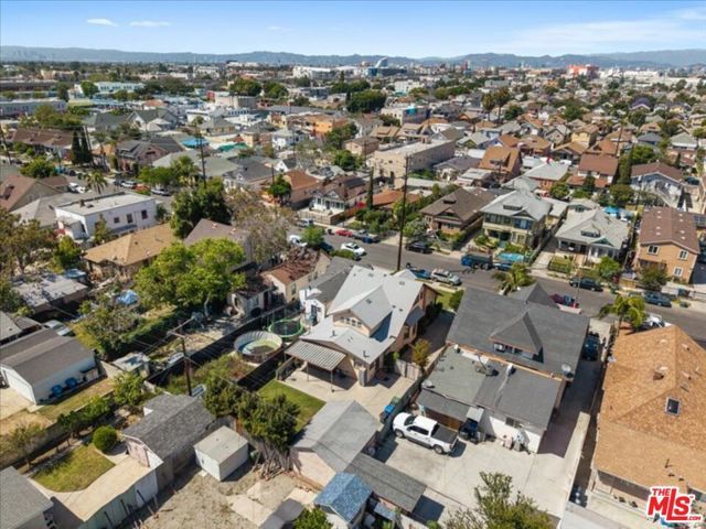 144 W 45th Street, Los Angeles, CA 90037