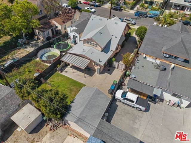 144 W 45th Street, Los Angeles, CA 90037