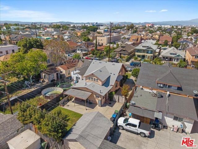 144 W 45th Street, Los Angeles, CA 90037
