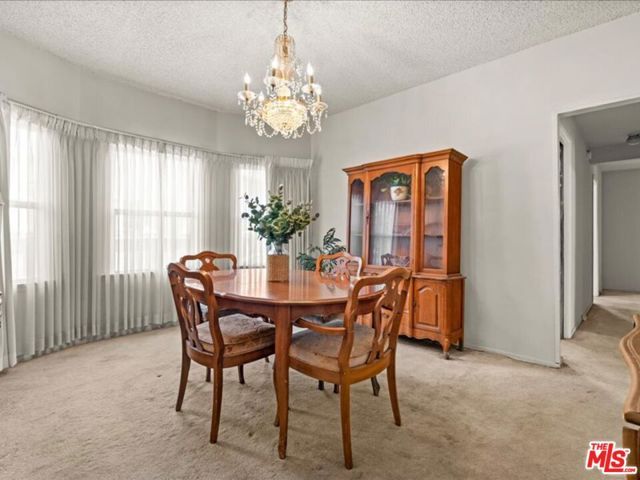 144 W 45th Street, Los Angeles, CA 90037