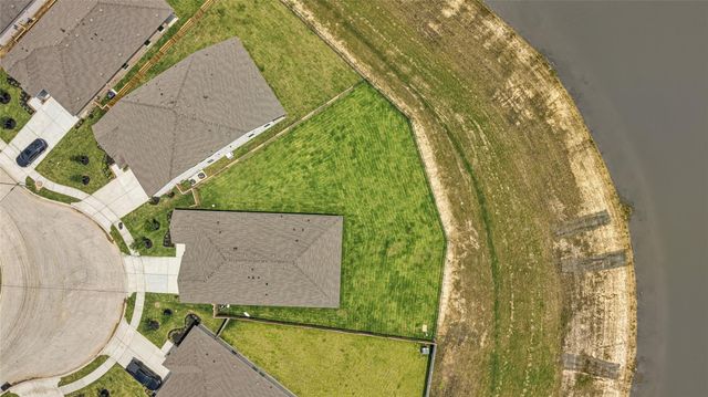1763 Primrose Pointe Drive, Crosby, TX 77532