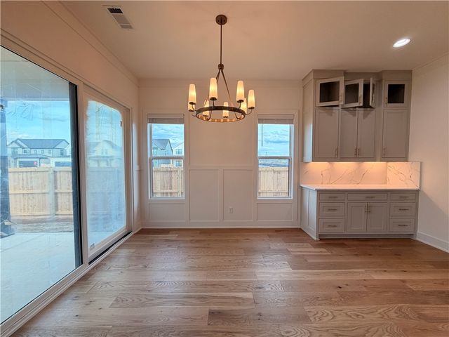 4103 W Murfield Drive, Rogers, AR 72758