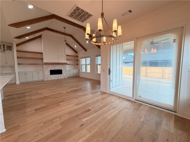 4103 W Murfield Drive, Rogers, AR 72758