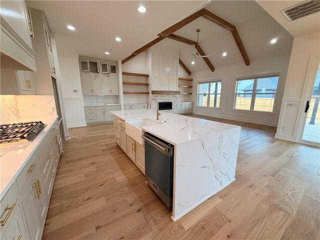 4103 W Murfield Drive, Rogers, AR 72758