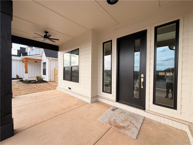 4103 W Murfield Drive, Rogers, AR 72758