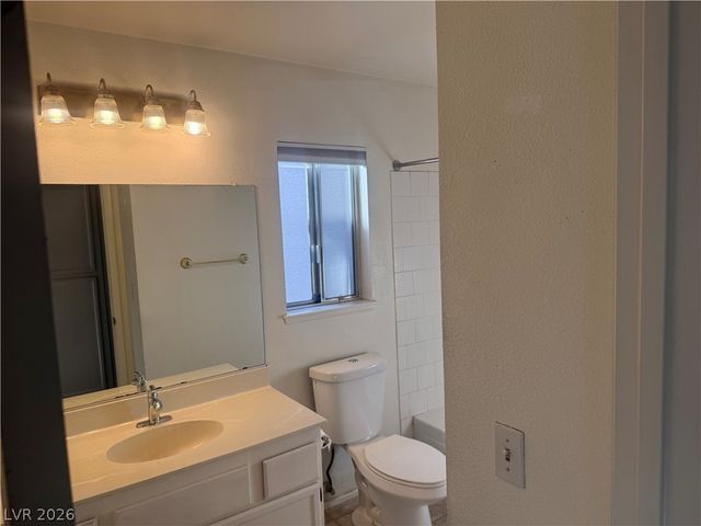 3204 Mariner Bay Street, Las Vegas, NV 89117