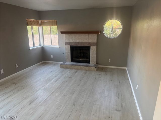 3204 Mariner Bay Street, Las Vegas, NV 89117