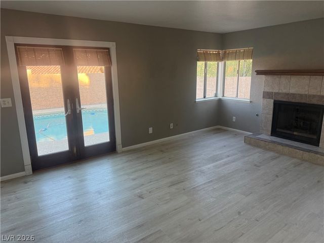 3204 Mariner Bay Street, Las Vegas, NV 89117