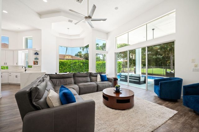 16014 Laurel Creek Drive, Delray Beach, FL 33446