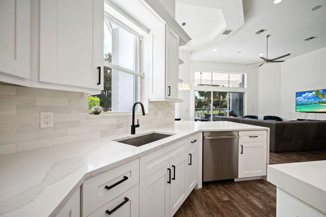 16014 Laurel Creek Drive, Delray Beach, FL 33446