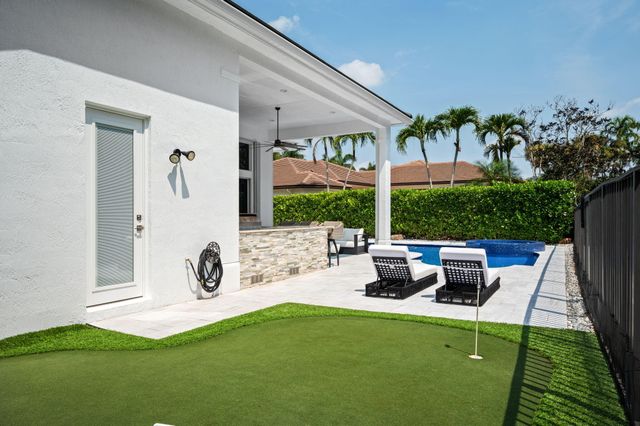 16014 Laurel Creek Drive, Delray Beach, FL 33446