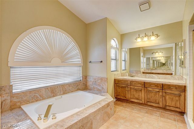 8344 Snowmass Drive, Las Vegas, NV 89128