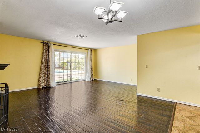 8344 Snowmass Drive, Las Vegas, NV 89128