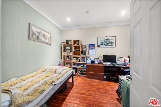 838 S St Andrews Place, Los Angeles, CA 90005