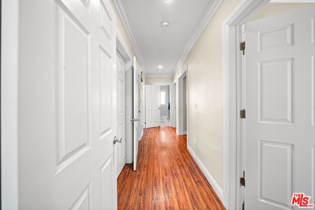 838 S St Andrews Place, Los Angeles, CA 90005