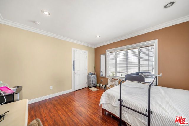 838 S St Andrews Place, Los Angeles, CA 90005