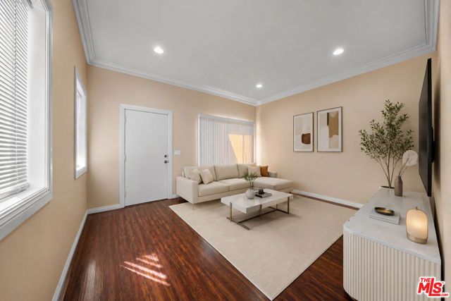 838 S St Andrews Place, Los Angeles, CA 90005