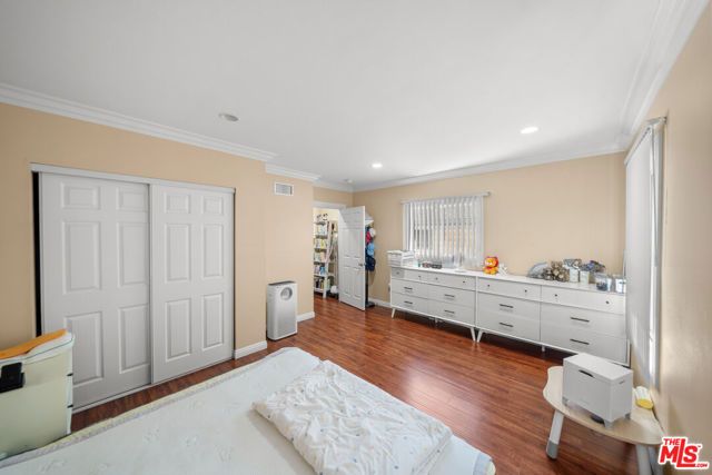 838 S St Andrews Place, Los Angeles, CA 90005