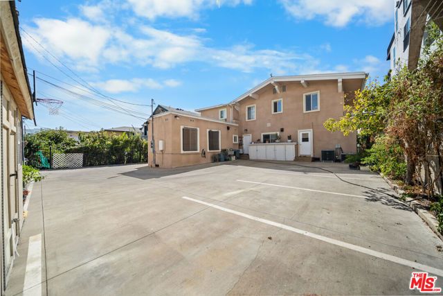 838 S St Andrews Place, Los Angeles, CA 90005