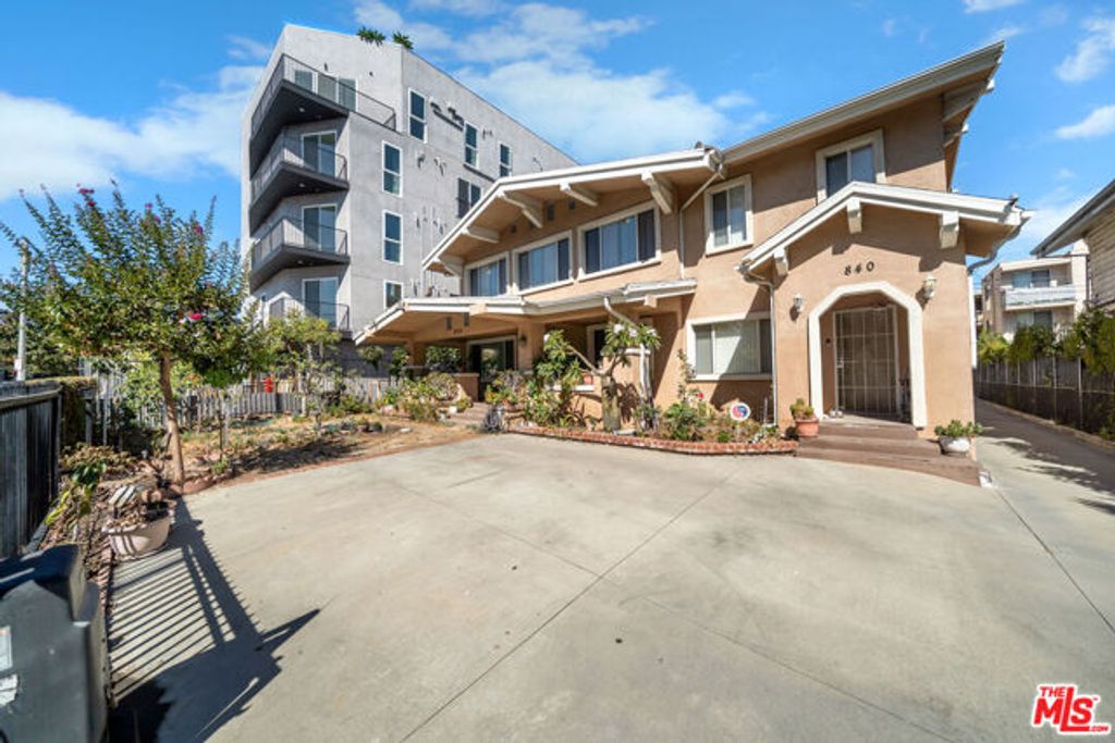 838 S St Andrews Place, Los Angeles, CA 90005