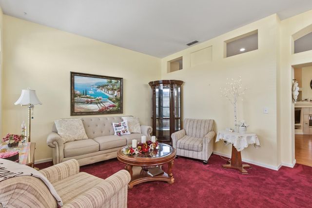 8450 Alameda Park Dr, Elk Grove, CA 95624