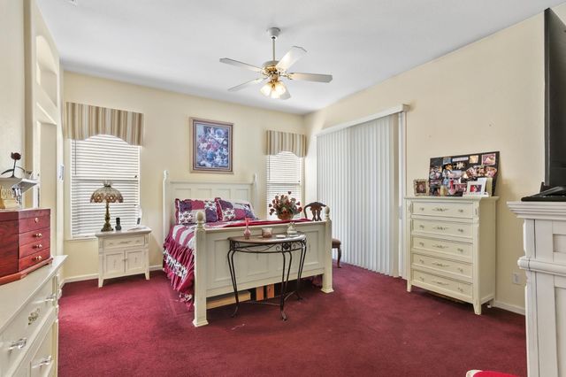 8450 Alameda Park Dr, Elk Grove, CA 95624