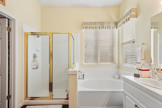 8450 Alameda Park Dr, Elk Grove, CA 95624