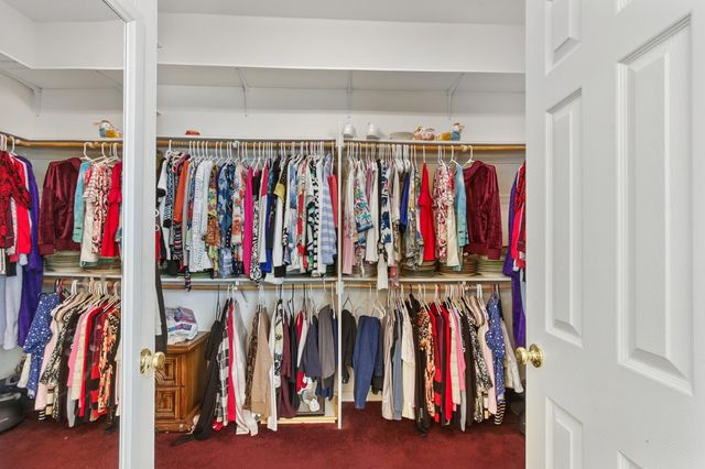 8450 Alameda Park Dr, Elk Grove, CA 95624