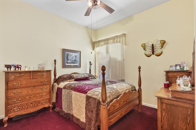 8450 Alameda Park Dr, Elk Grove, CA 95624