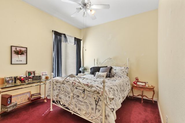 8450 Alameda Park Dr, Elk Grove, CA 95624