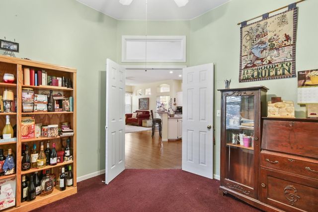 8450 Alameda Park Dr, Elk Grove, CA 95624