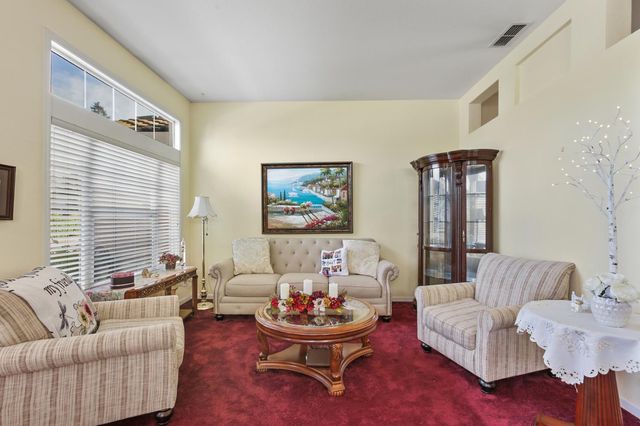 8450 Alameda Park Dr, Elk Grove, CA 95624