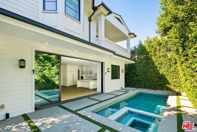 832 N Orange Grove Avenue, Los Angeles, CA 90046