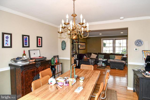 823 NEAL DR, Alexandria, VA 22308