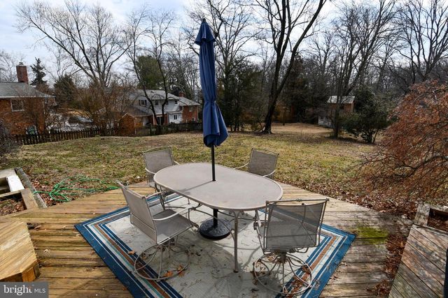 823 NEAL DR, Alexandria, VA 22308