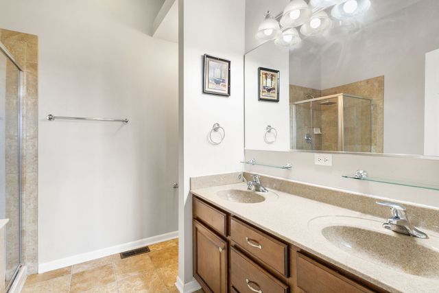 2777 Blakely Lane, Naperville, IL 60540