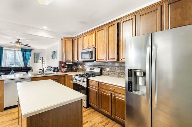 2777 Blakely Lane, Naperville, IL 60540