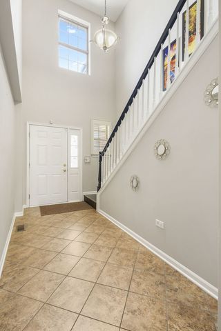 2777 Blakely Lane, Naperville, IL 60540