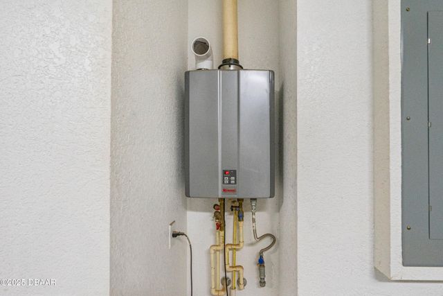 56 Thornhill Chase Circle, Ormond Beach, FL 32174