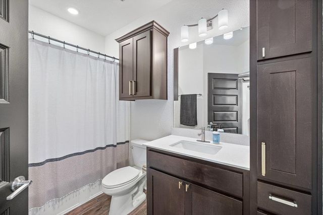 427 Cartwheel BND 92, Austin, TX 78738