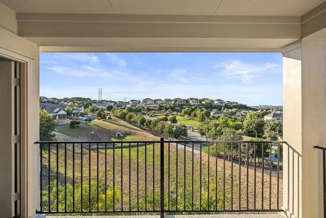 427 Cartwheel BND 92, Austin, TX 78738