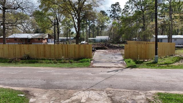 17708 Ellzey Lane, Conroe, TX 77302