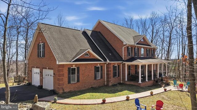 520 CLAGETT ST SW, Leesburg, VA 20175